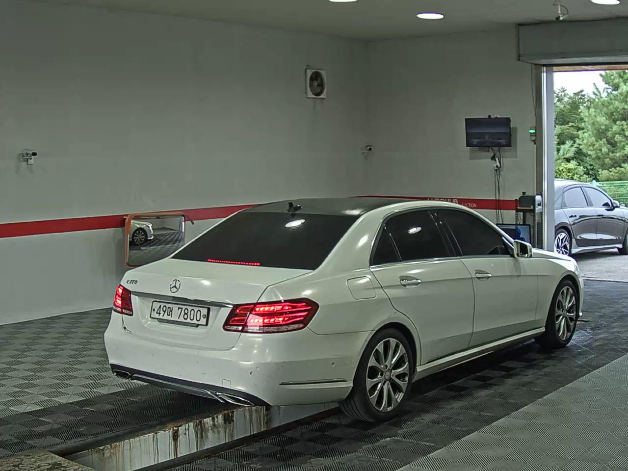 مرسيدس بنز E Class (4Th Gen) E220 Cdi Avantgarde 2014 E220