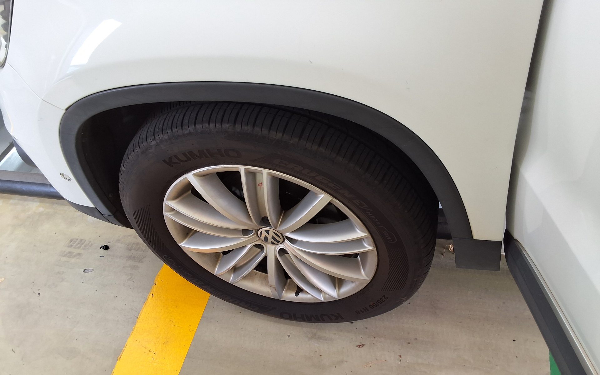 فولكس فاجن تيجوان 2.0 TDI Bluemotion بريميوم 2016 بريميوم