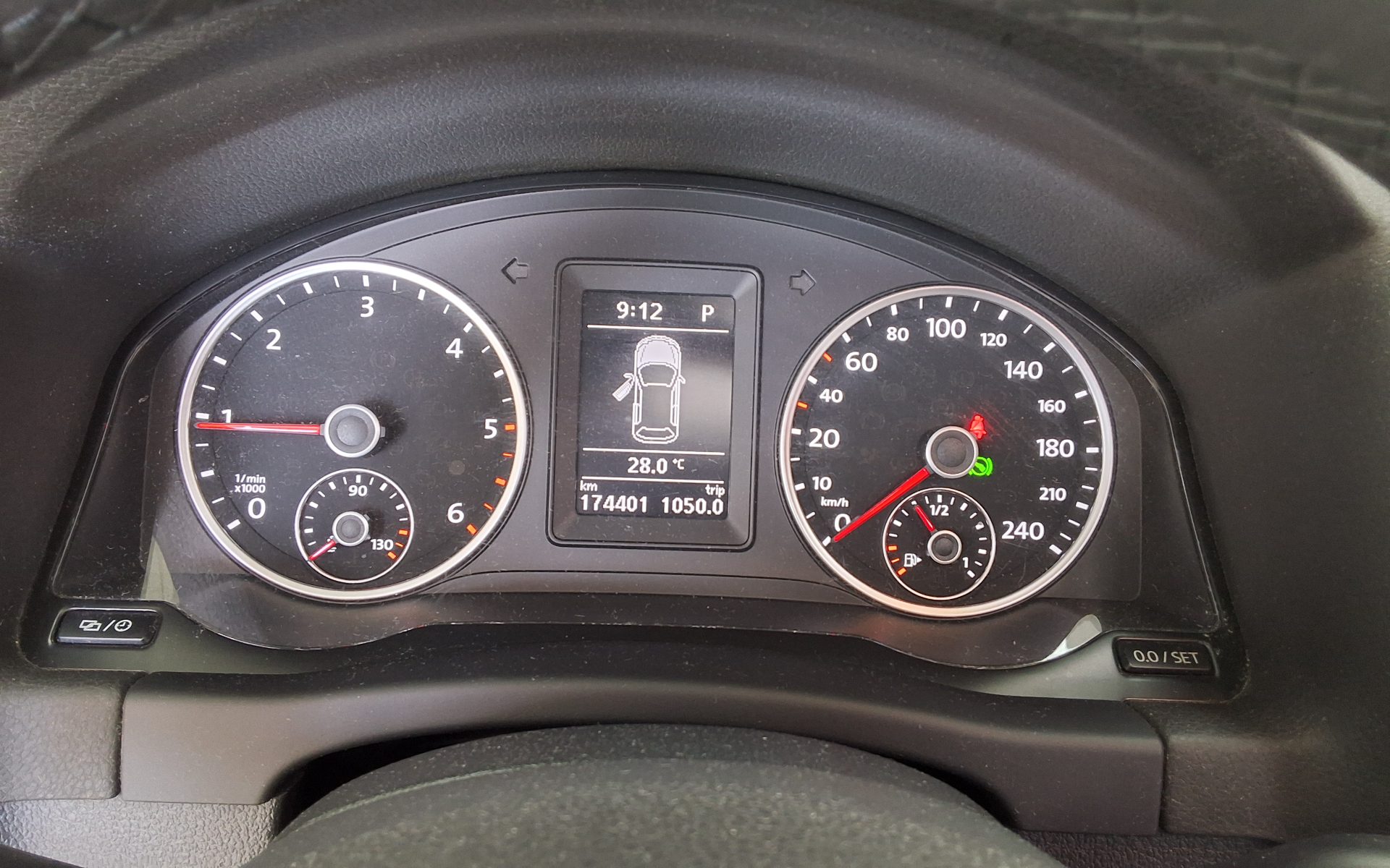 فولكس فاجن تيجوان 2.0 TDI Bluemotion بريميوم 2016 بريميوم