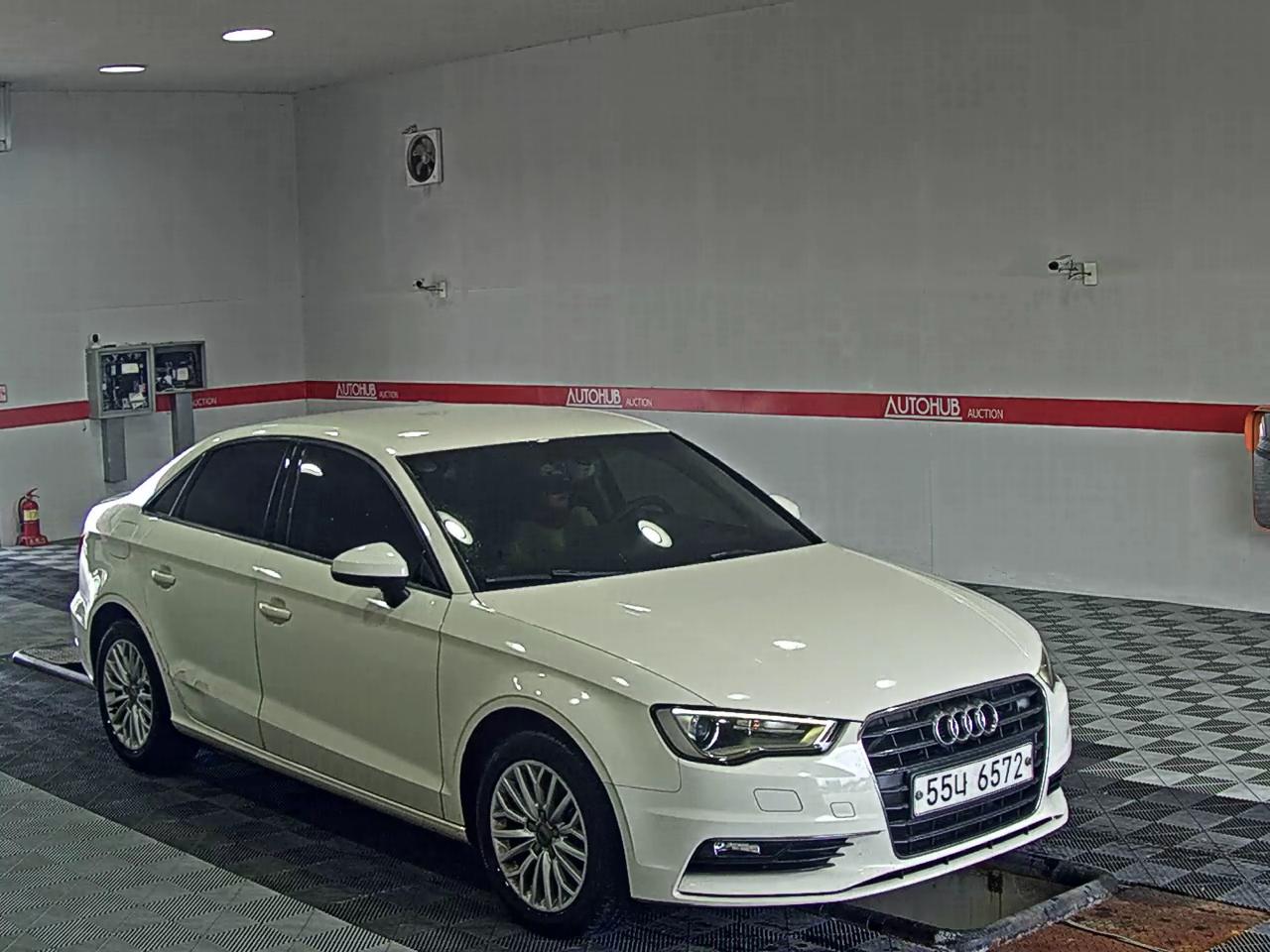 أودي إيه 3 (3Rd Gen) 2.0 TDI 2014