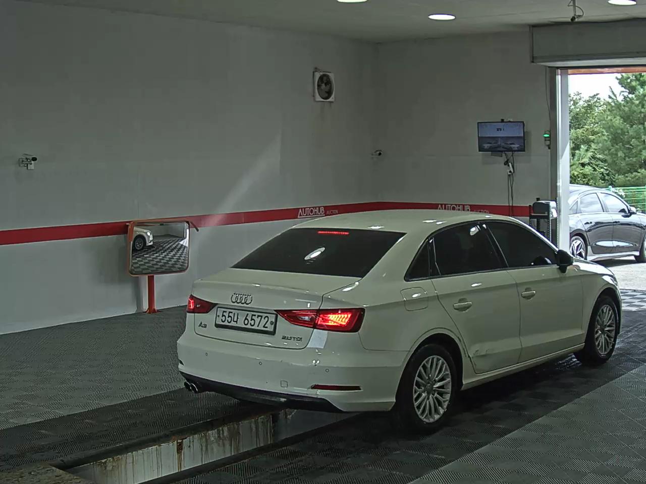 أودي إيه 3 (3Rd Gen) 2.0 TDI 2014