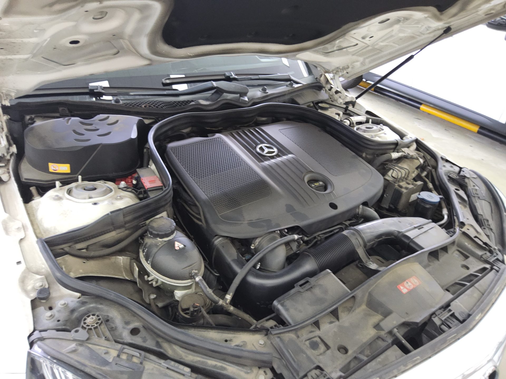 مرسيدس بنز E Class (4Th Gen) E250 Cdi فورماتيك 2014 4MATIC