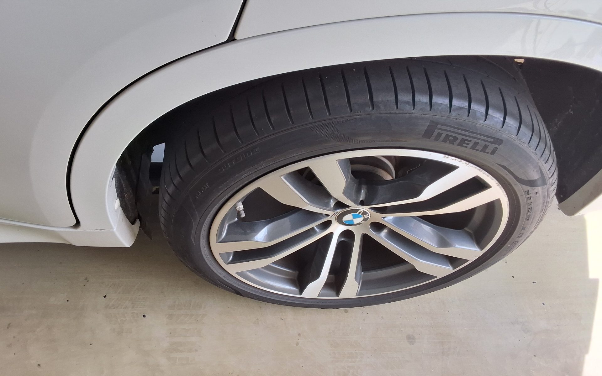 بي إم دبليو X6 (2Nd Gen) 40D إكس درايف M Sport 2019 SPORT