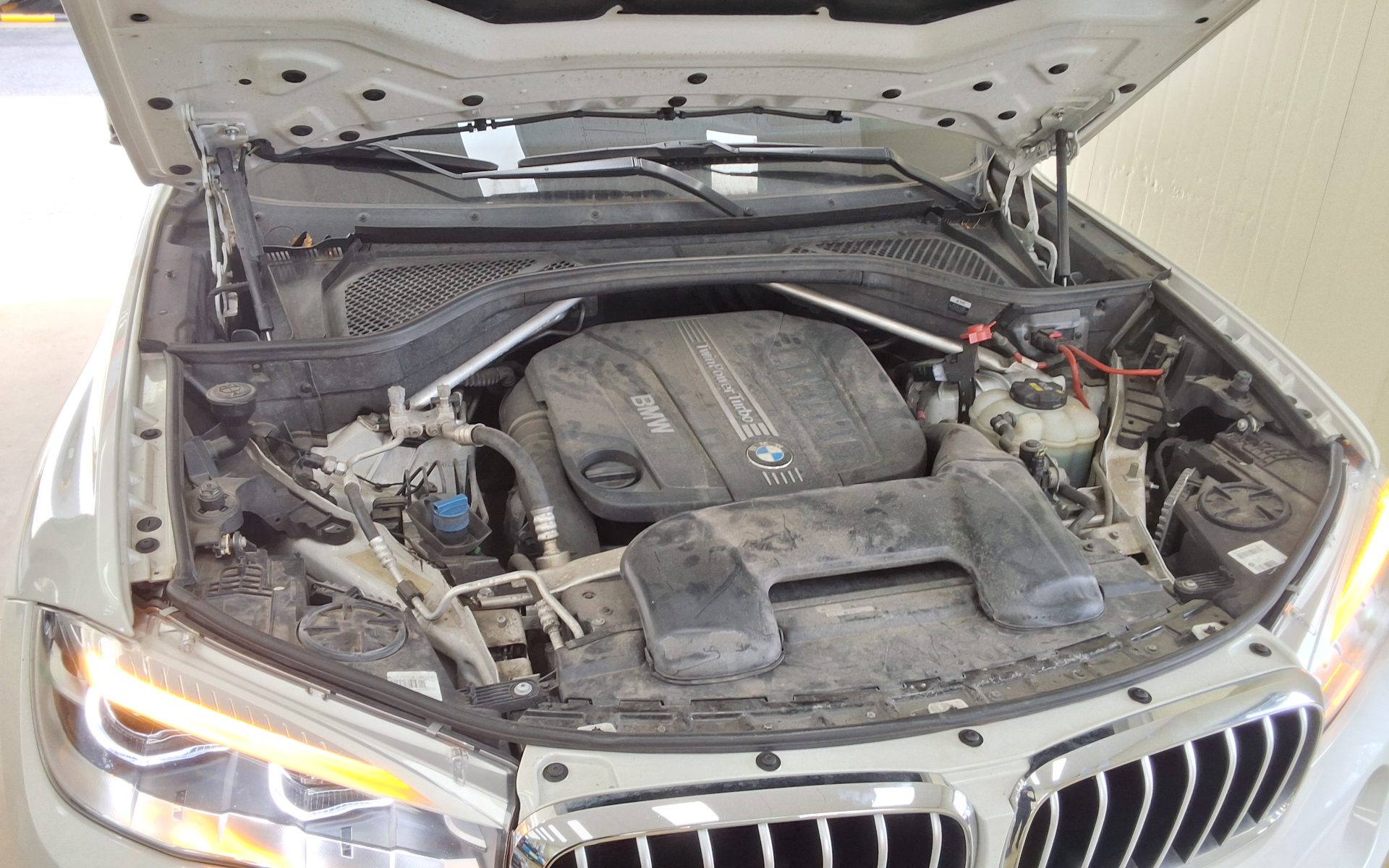 بي إم دبليو X6 (2Nd Gen) 40D إكس درايف M Sport 2019 SPORT