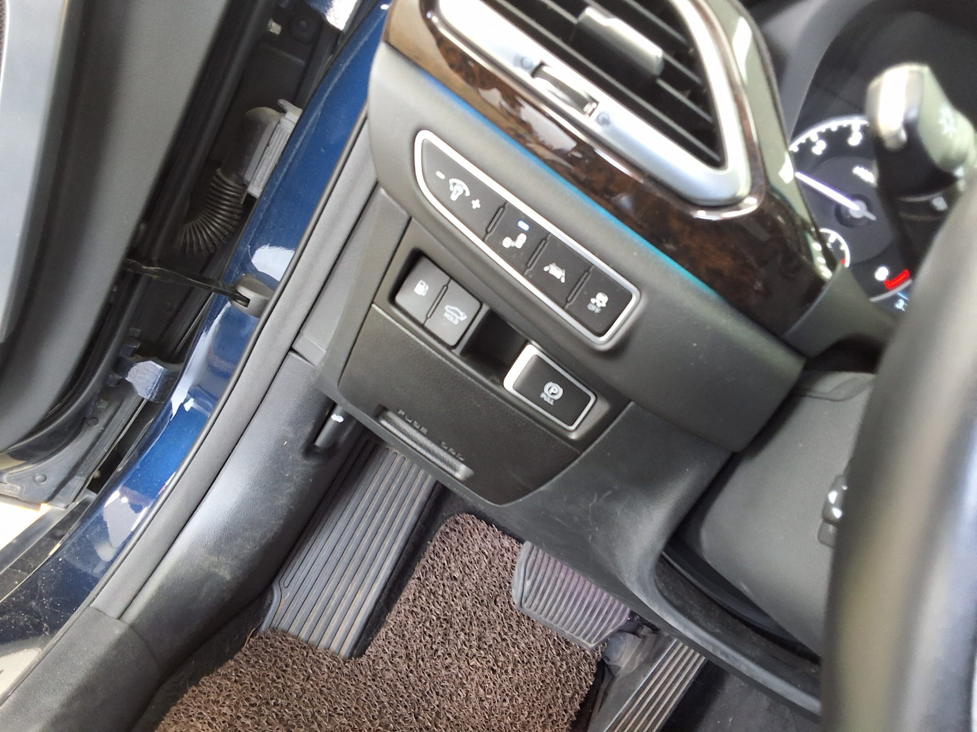 جينيسيس جينيسيس G90 2019 دفع رباعي بريميوم فاخر