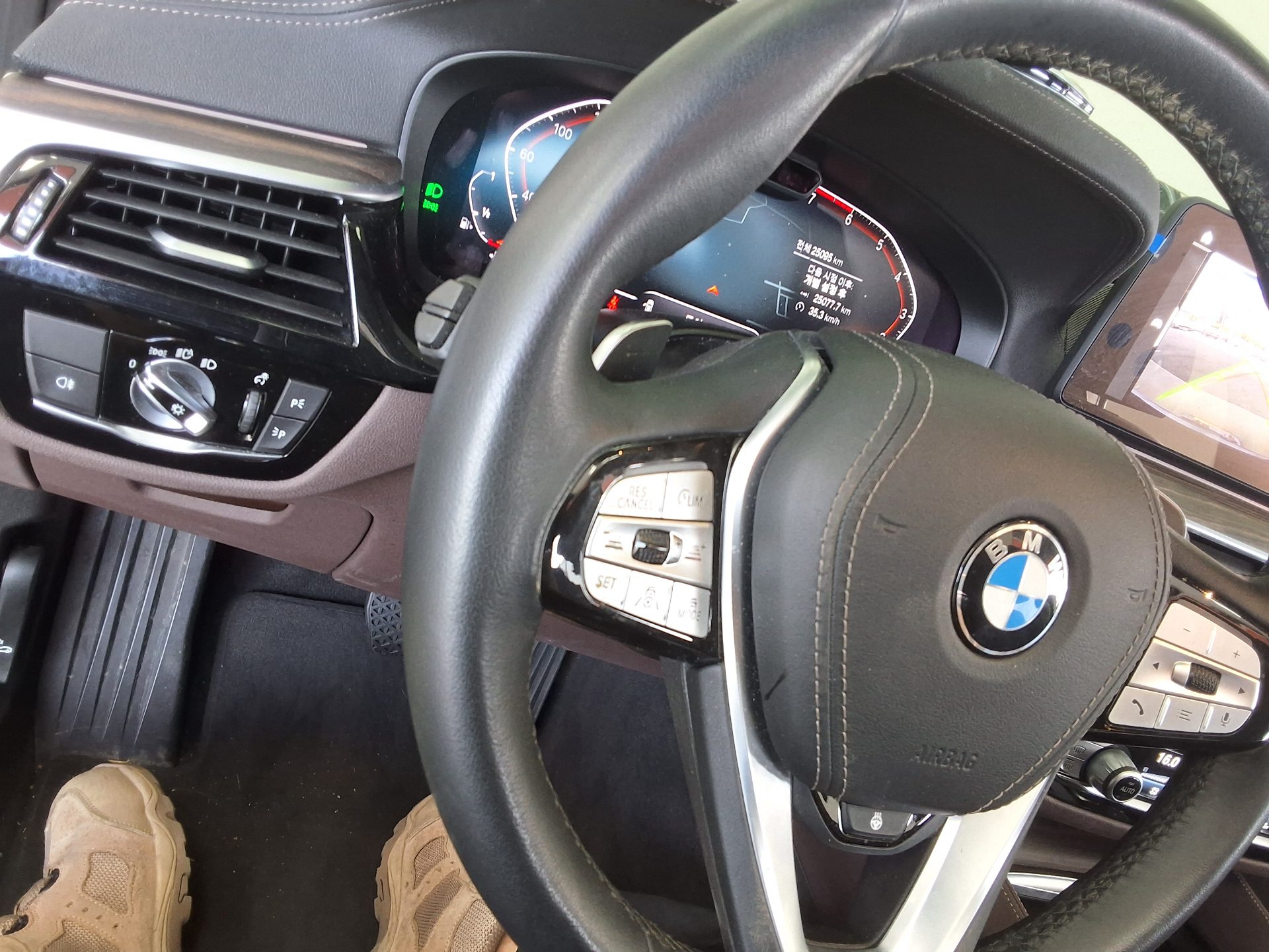 بي إم دبليو 5 Series (7Th Gen) 530I لكجري 2023 فاخر