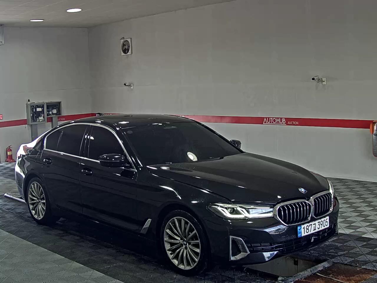 بي إم دبليو 5 Series (7Th Gen) 530I لكجري 2023 فاخر