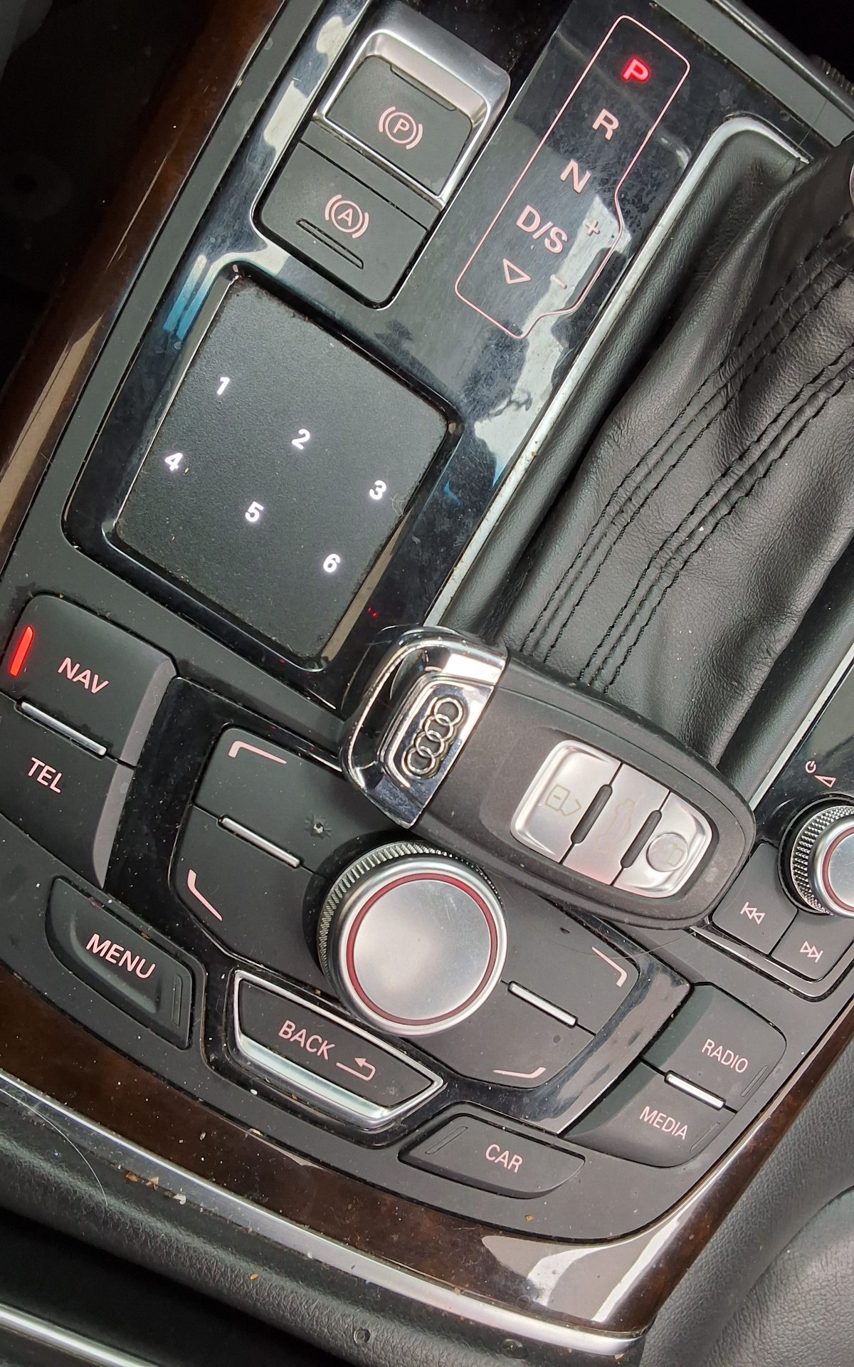 أودي إيه 6 (4Th Gen) 3.0 TDI كواترو Led Pack 2013