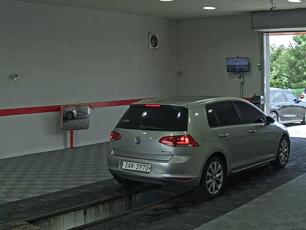 فولكس فاجن جولف (7Th Gen) 2.0 TDI 2013