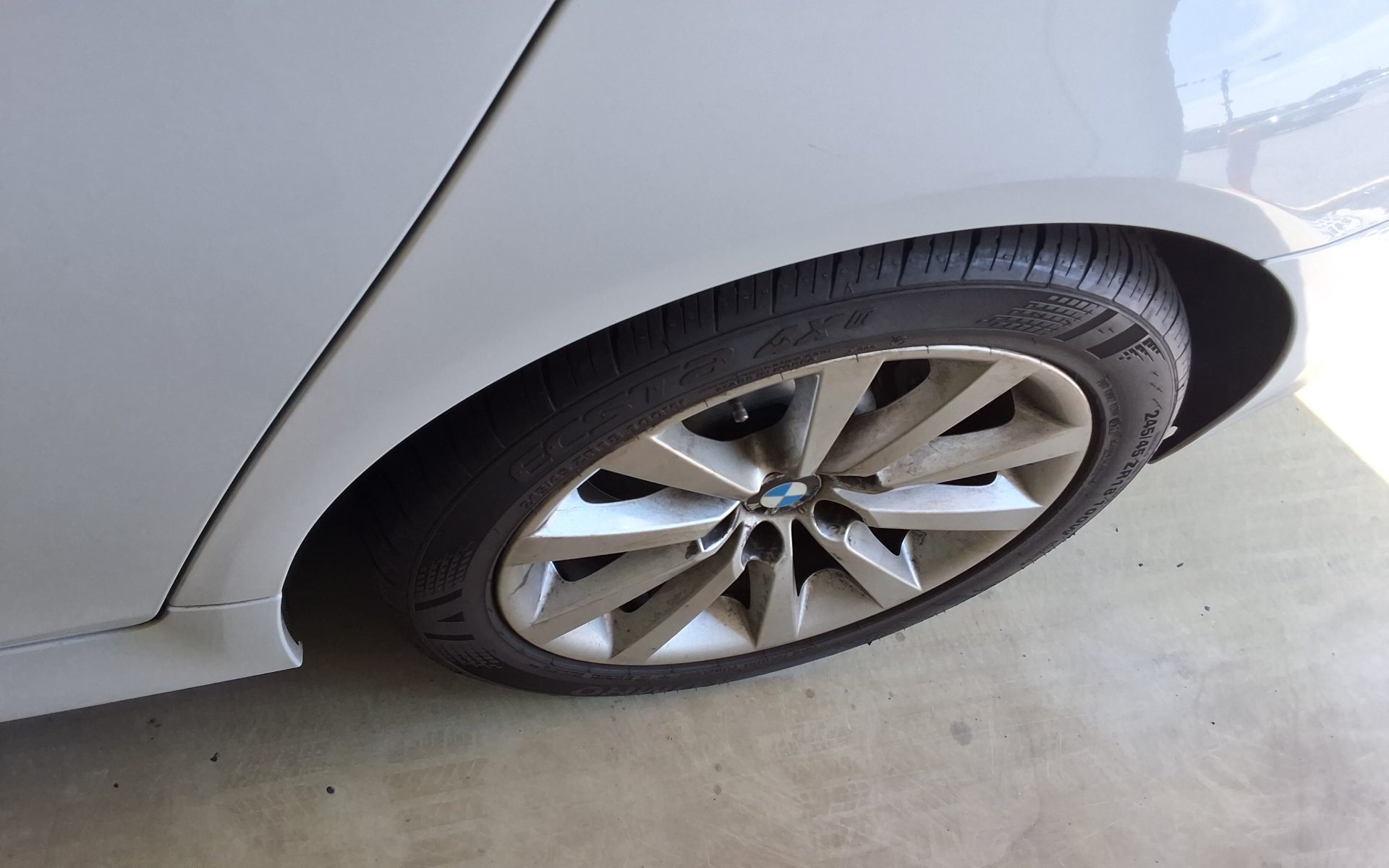 بي إم دبليو 5 Series (6Th Gen) 528I 2011 528i