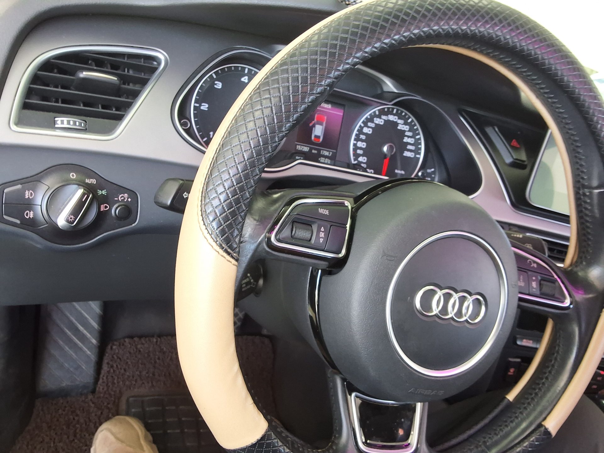 أودي إيه 4 (4Th Gen) 30 TDI Dynamic 2015