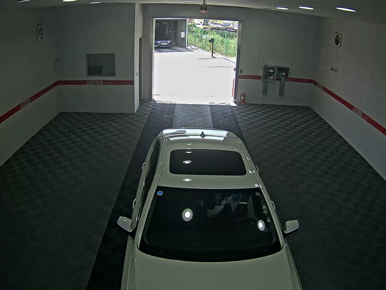 بي إم دبليو 5 Series (6Th Gen) 528I 2011 528i