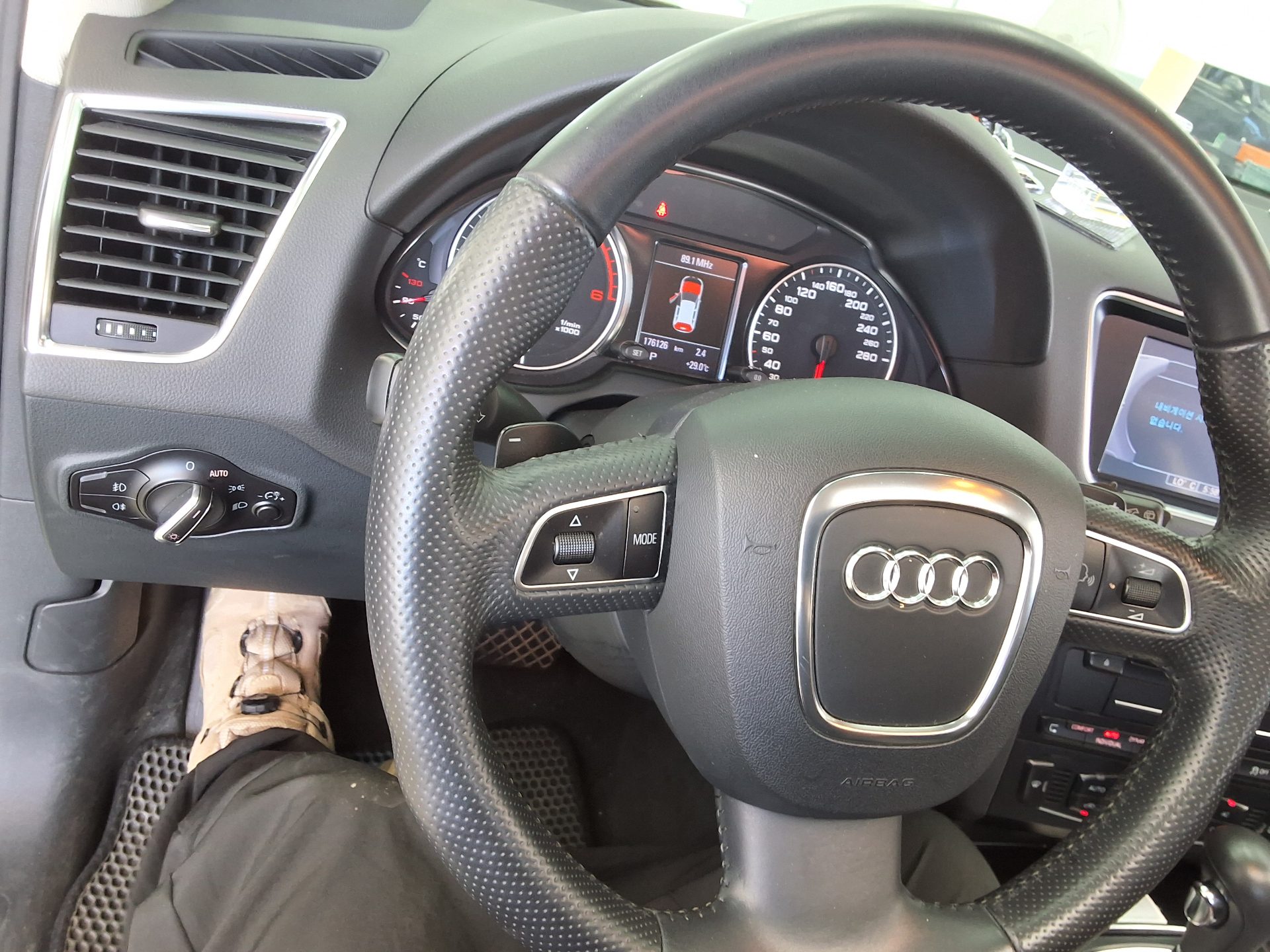 أودي كيو 5 2.0 TDI كواترو Dynamic 2012