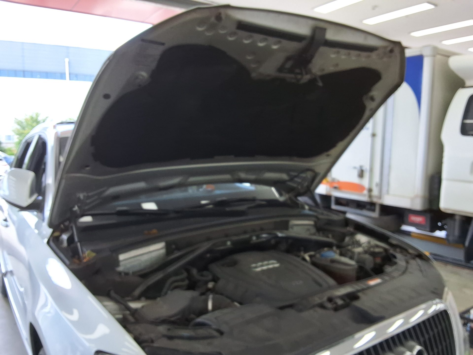 أودي كيو 5 2.0 TDI كواترو Dynamic 2012