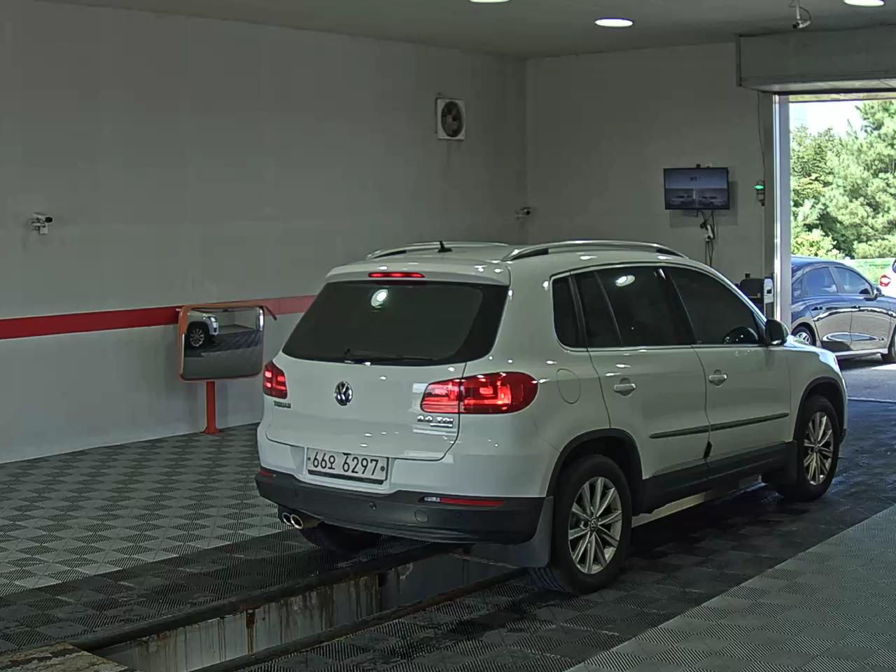فولكس فاجن تيجوان 2.0 TDI Bluemotion 2015