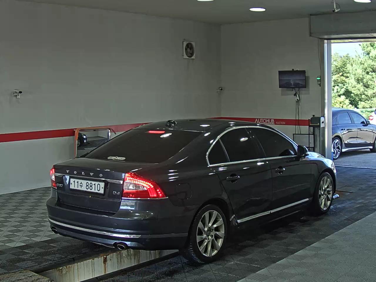 فولفو S80 (2Nd Gen) D4 بريميوم 2015 بريميوم