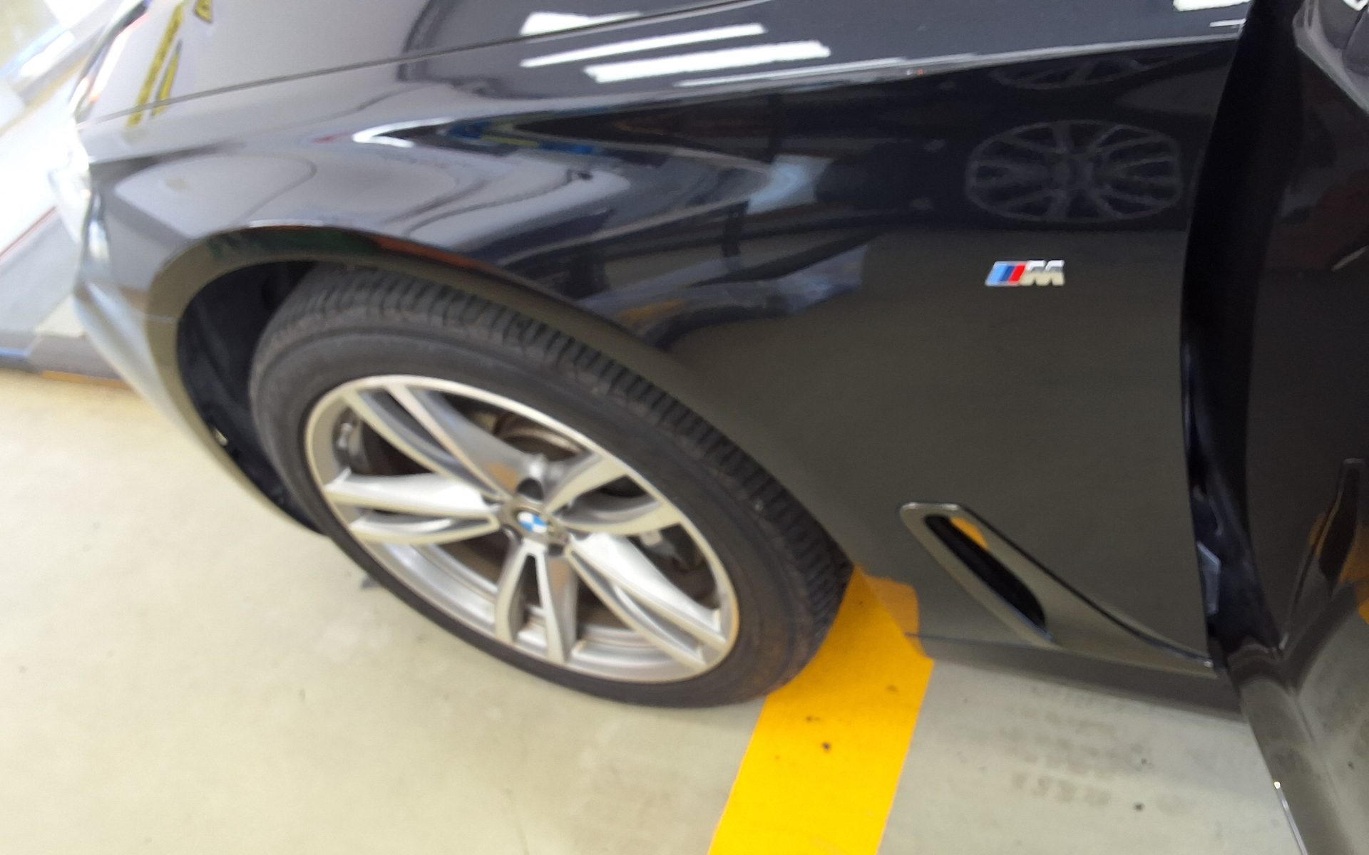 بي إم دبليو 7 Series (6Th Gen) 740D إكس درايف M Sport 2016 SPORT