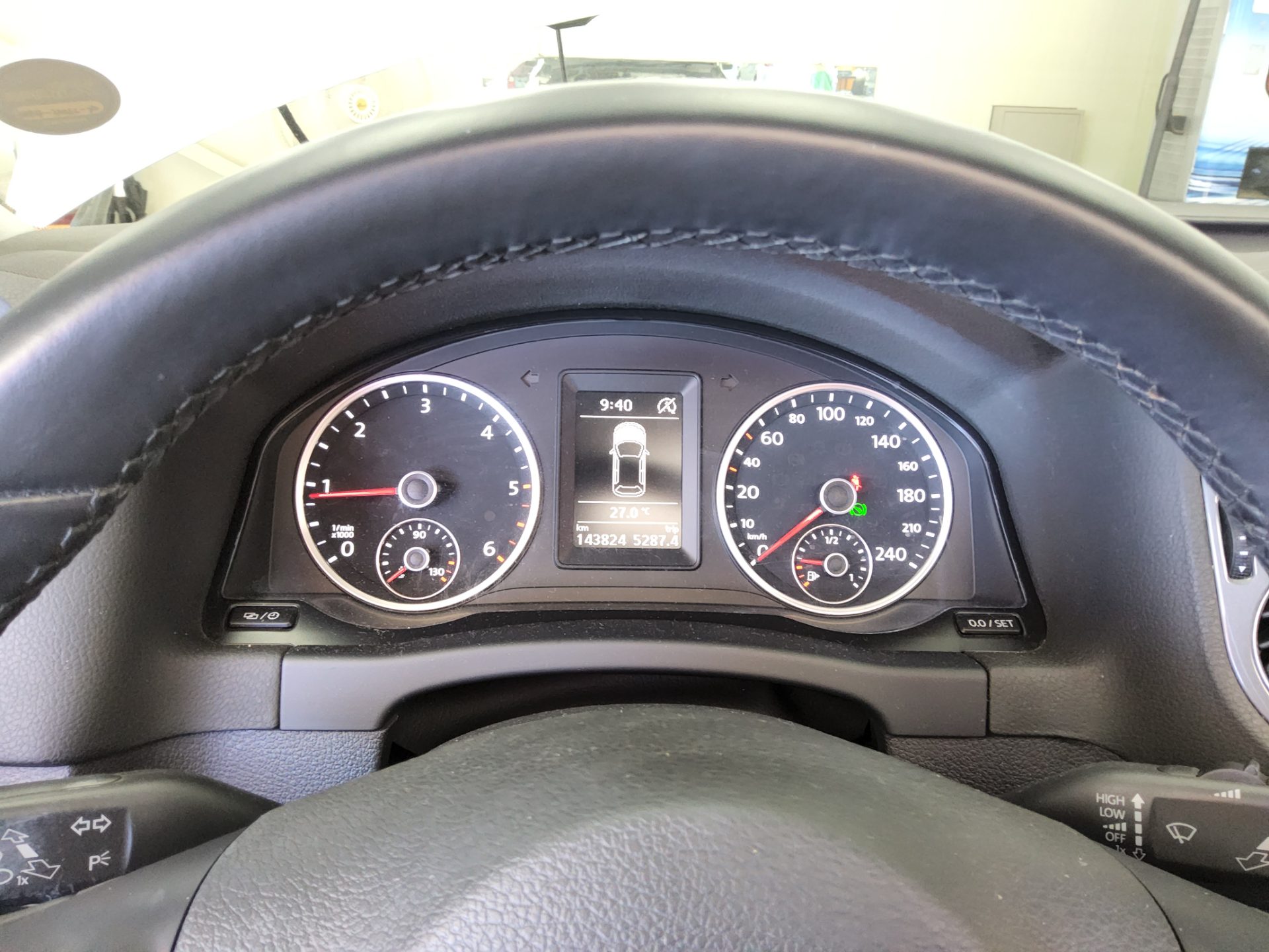 فولكس فاجن تيجوان 2.0 TDI Bluemotion بريميوم 2015 بريميوم