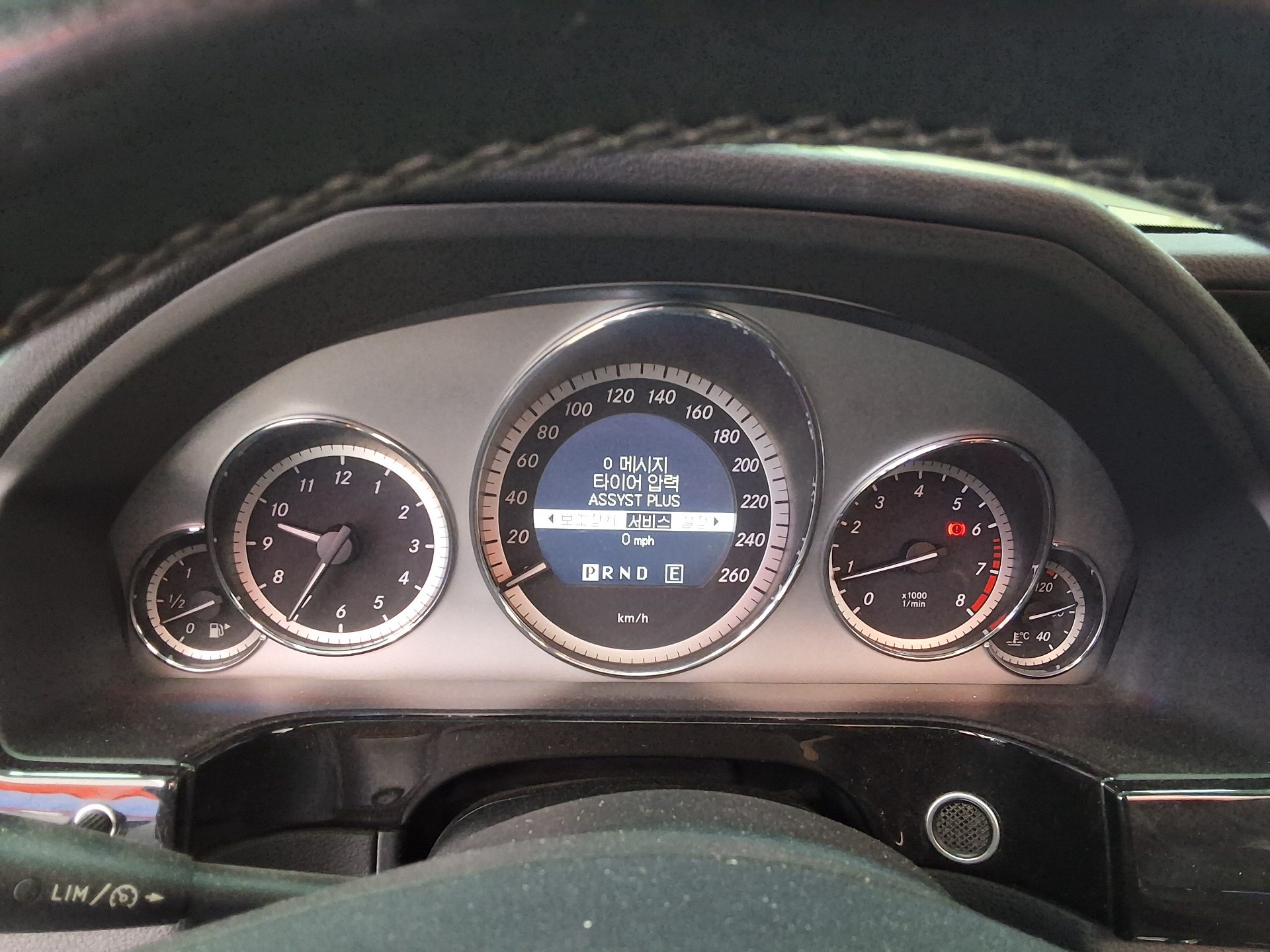 مرسيدس بنز E Class (4Th Gen) E200 Cgi Blueefficiency Avantgarde 2011 E200