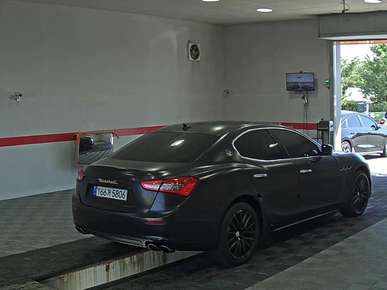 مازيراتي Ghibli (3Rd Gen) 3.0 ديزل 2016