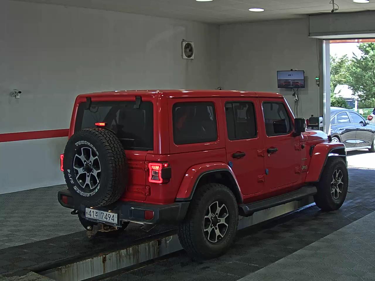 جيب رانجلر (Jl) 2.0 Sahara 4Dr 2018