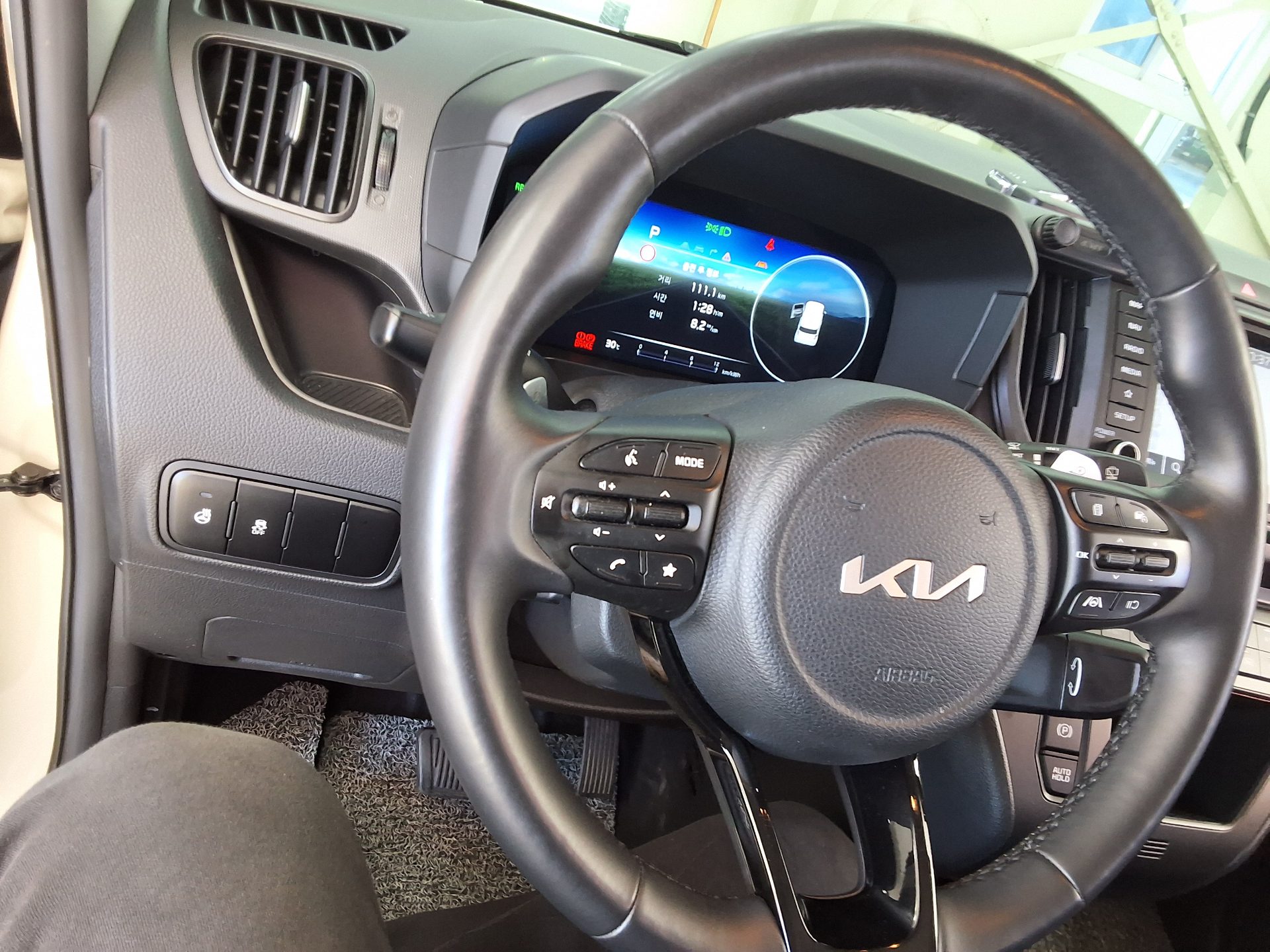 كيا The كيا راي كهرباء 4 Seater Air 2024 EV