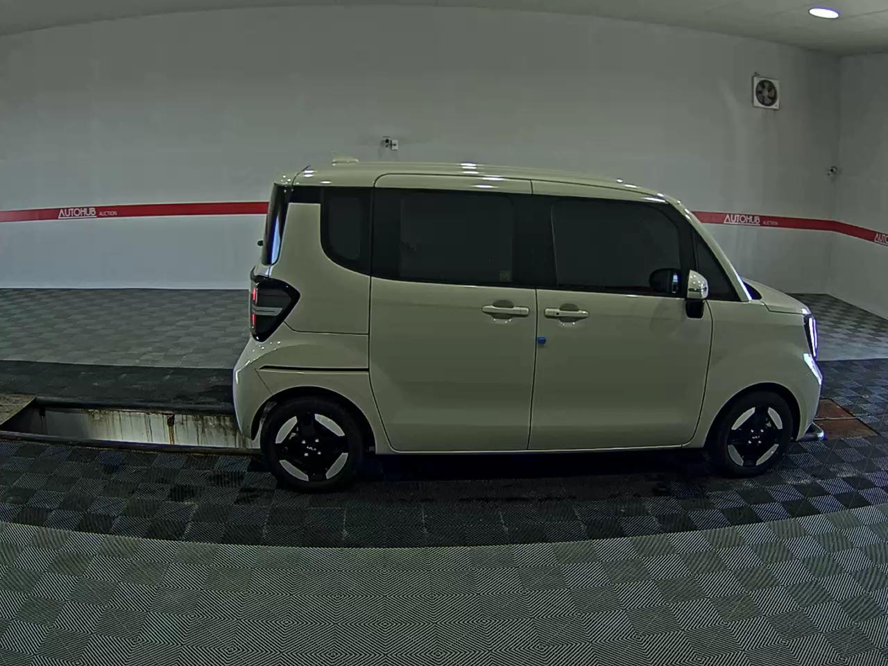 كيا The كيا راي كهرباء 4 Seater Air 2024 EV