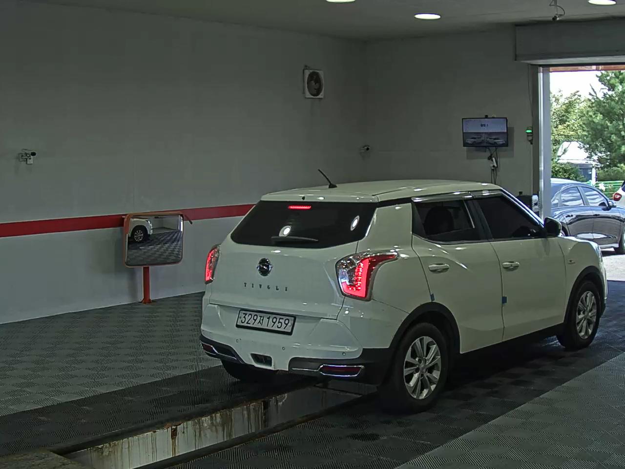 كي جي موبيليتي Mobility (سانج يونج) تيفولي Armour 1.6 بنزين Std 2019