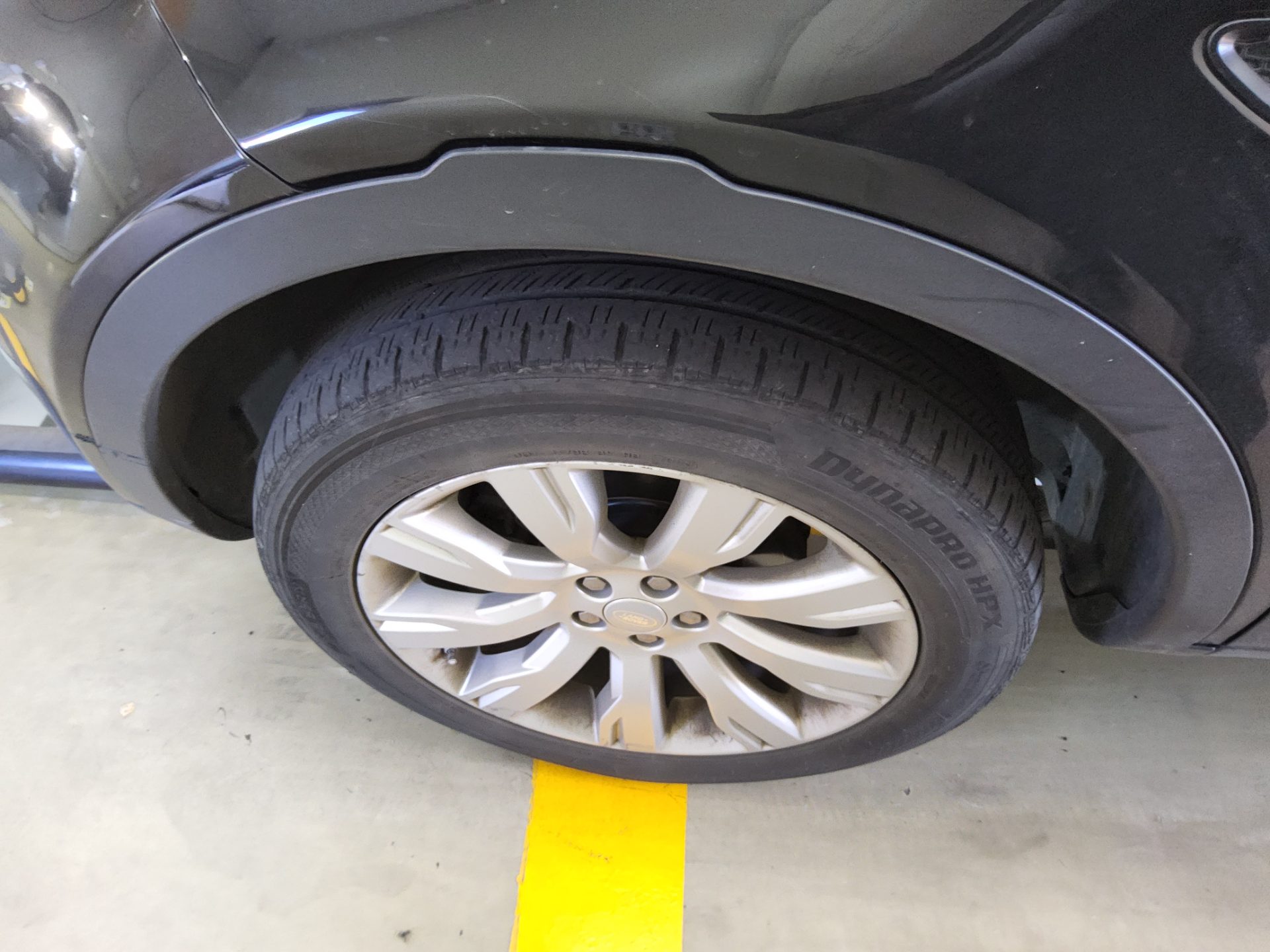 لاند روفر Rover Discovery Sport 2.0 Td4 Hse لكجري 2016 SPORT فاخر