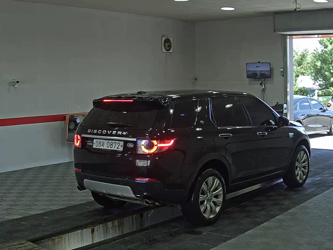 لاند روفر Rover Discovery Sport 2.0 Td4 Hse لكجري 2016 SPORT فاخر