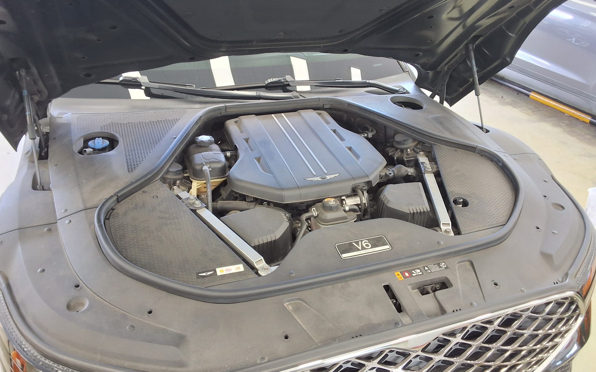 جينيسيس جينيسيس G90 2022 TURBO دفع رباعي BASE