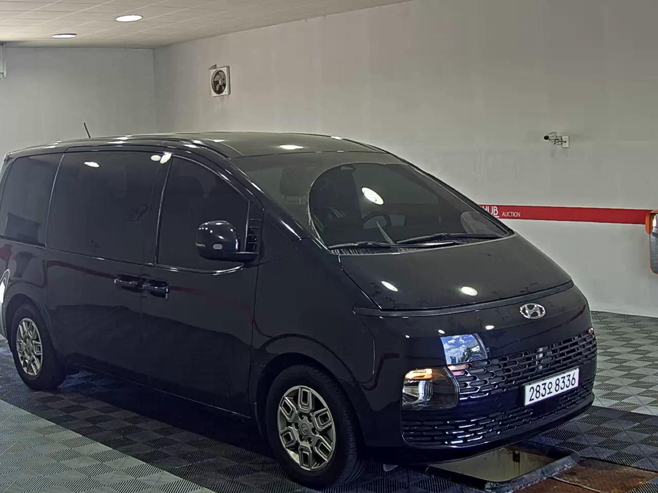 هيونداي ستاريا 2023 MODERN