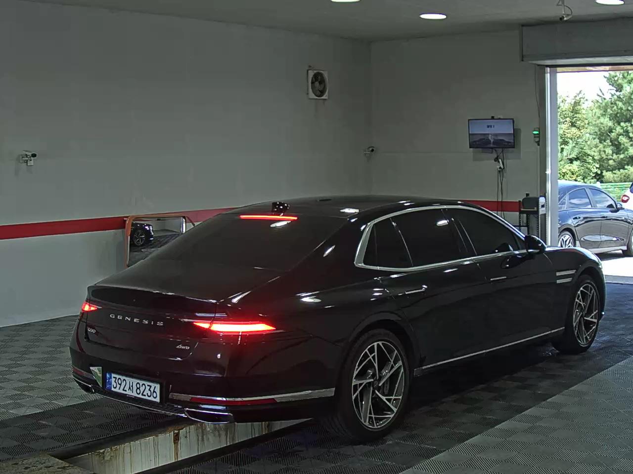جينيسيس جينيسيس G90 2022 TURBO دفع رباعي BASE
