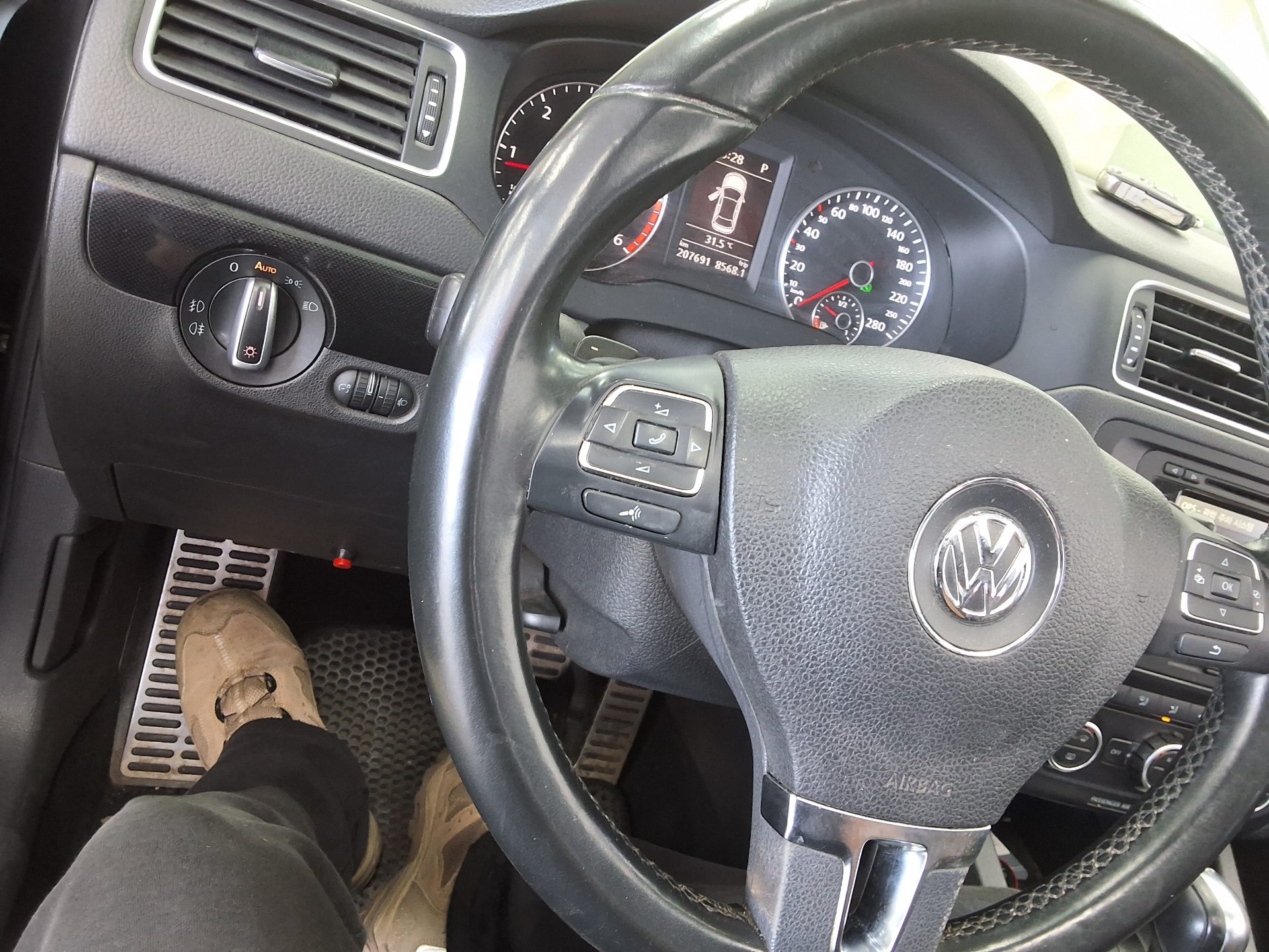 فولكس فاجن جيتا (6Th Gen) 2.0 TDI 2013