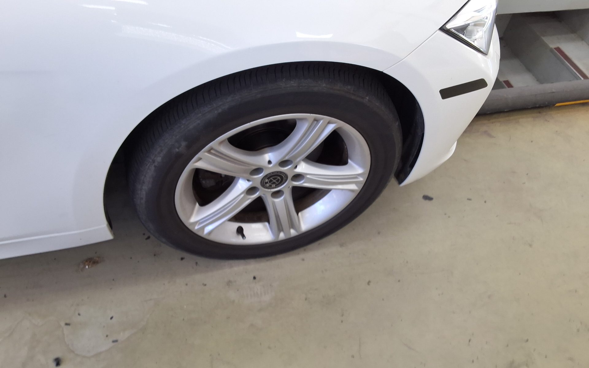 بي إم دبليو 3 Series (6Th Gen) 320D 2012 320d