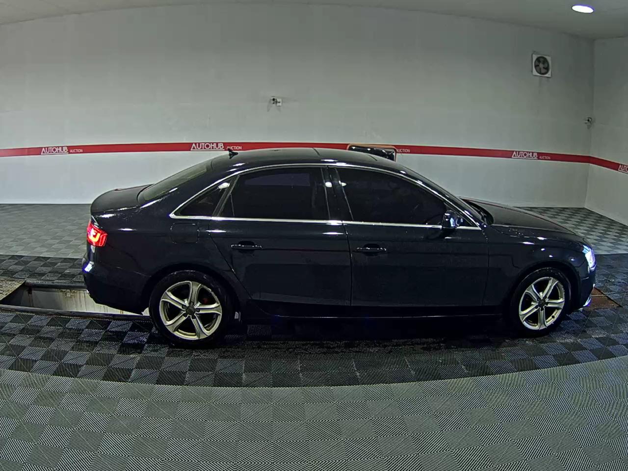أودي إيه 4 (4Th Gen) 30 TDI 2015
