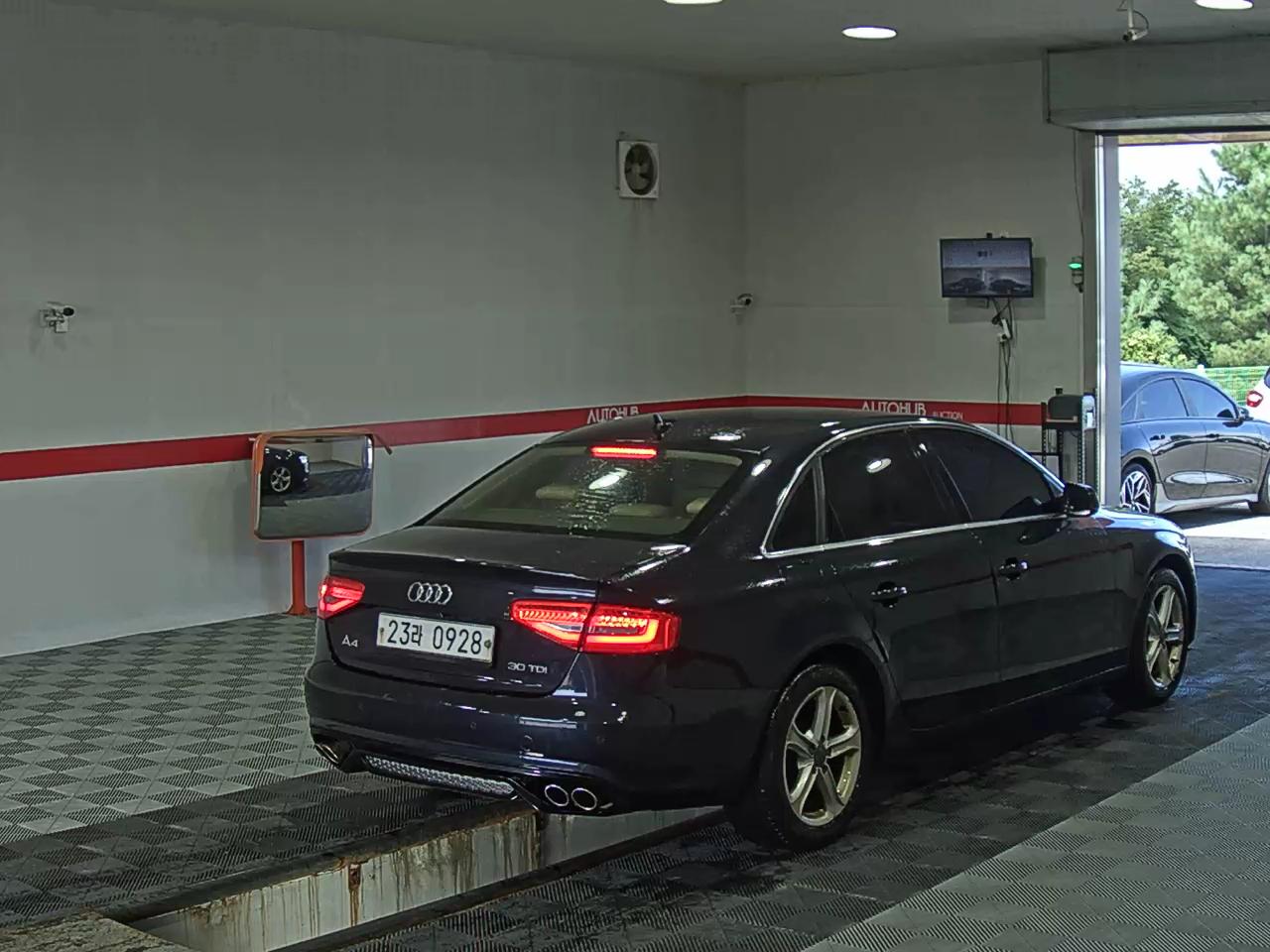 أودي إيه 4 (4Th Gen) 30 TDI 2015