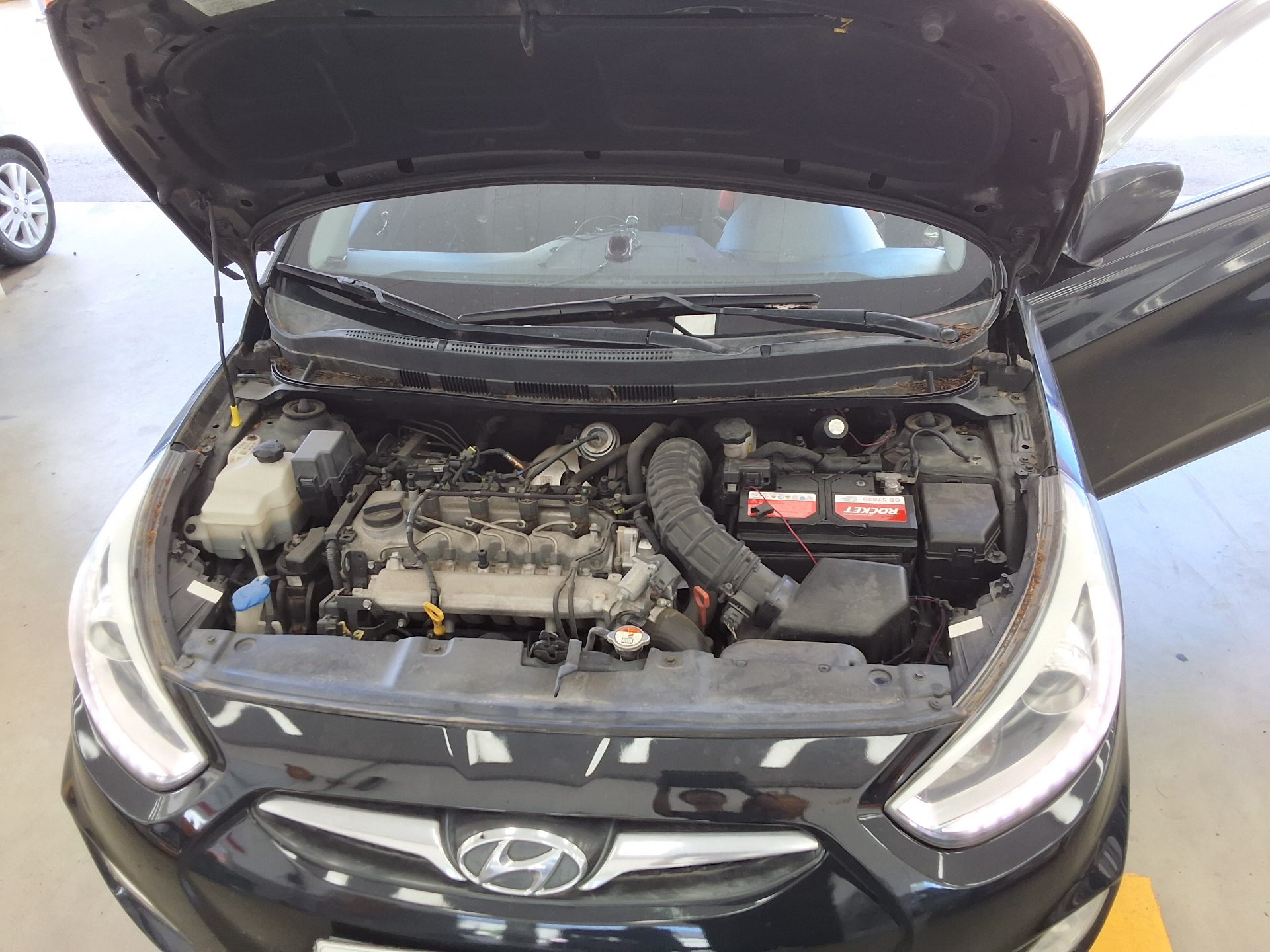 هيونداي جديد أكسنت 1.6 VGT مودرن 2014 MODERN