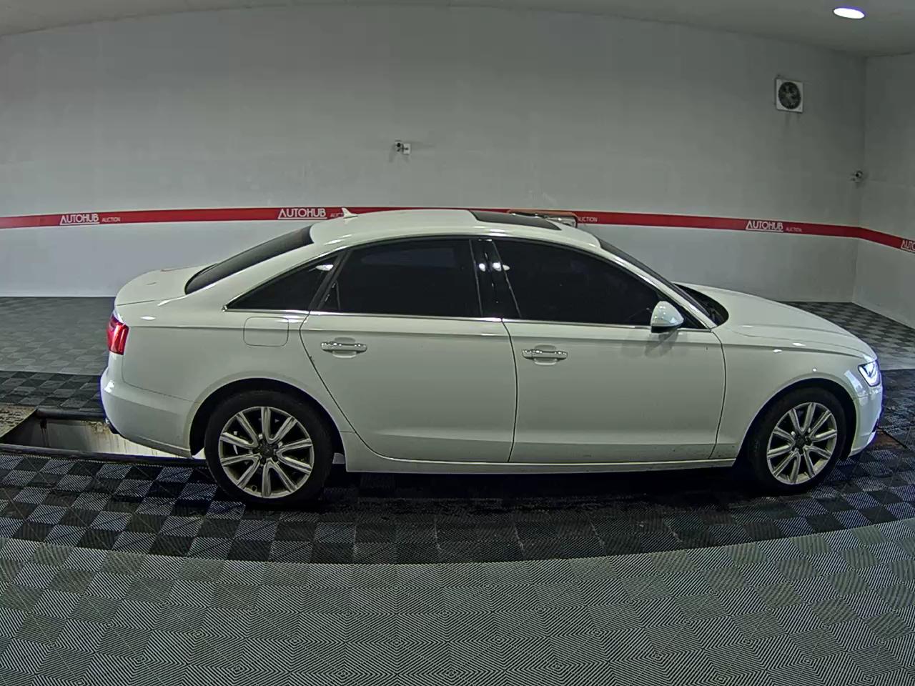 أودي إيه 6 (4Th Gen) 45 TDI كواترو 2015
