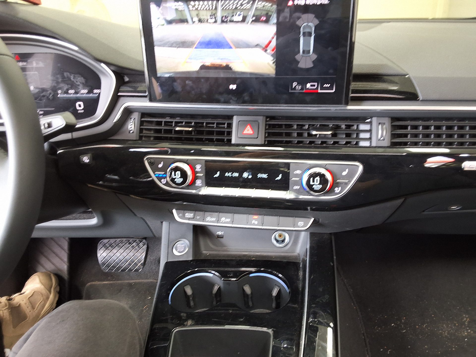 أودي إيه 5 (2Nd Gen) 40Tfsi كواترو Sportback بريميوم 2022 بريميوم
