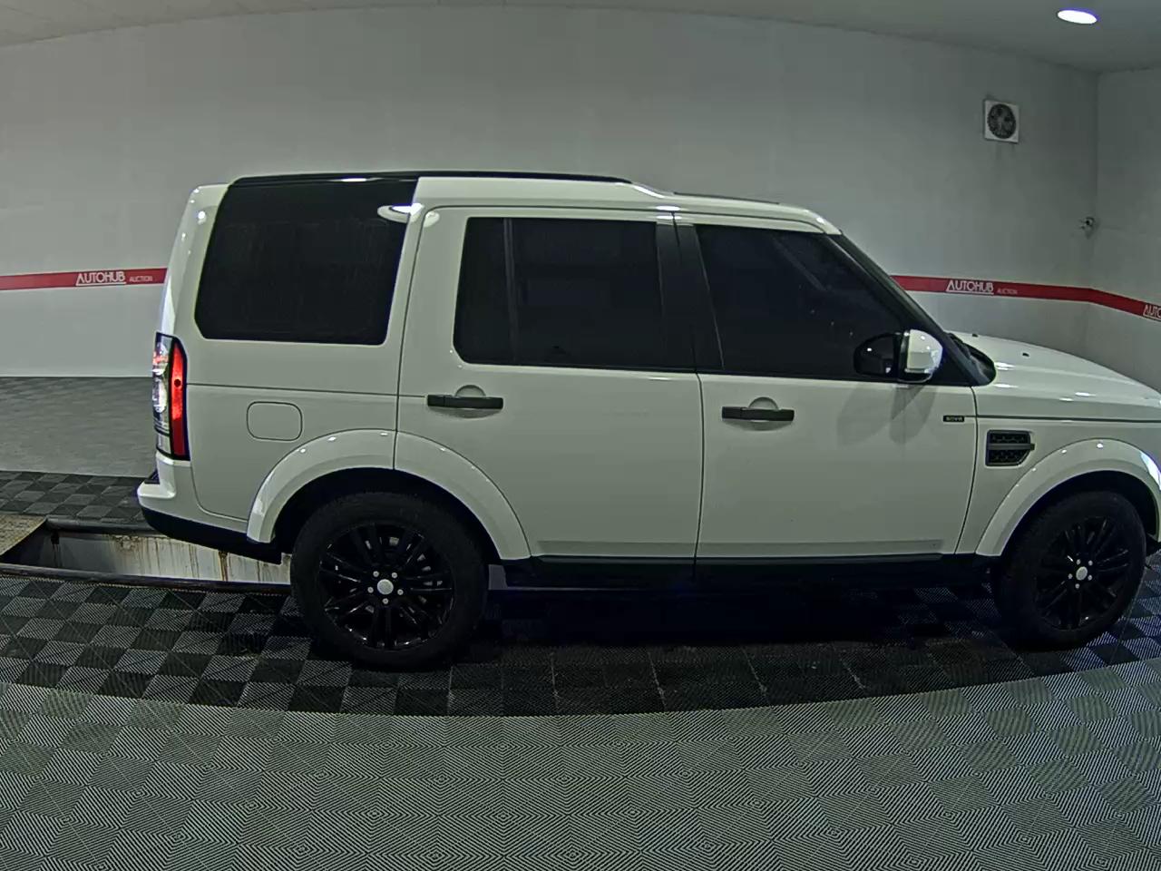 لاند روفر Rover Discovery 4 3.0 Sdv6 Se 2016 SE
