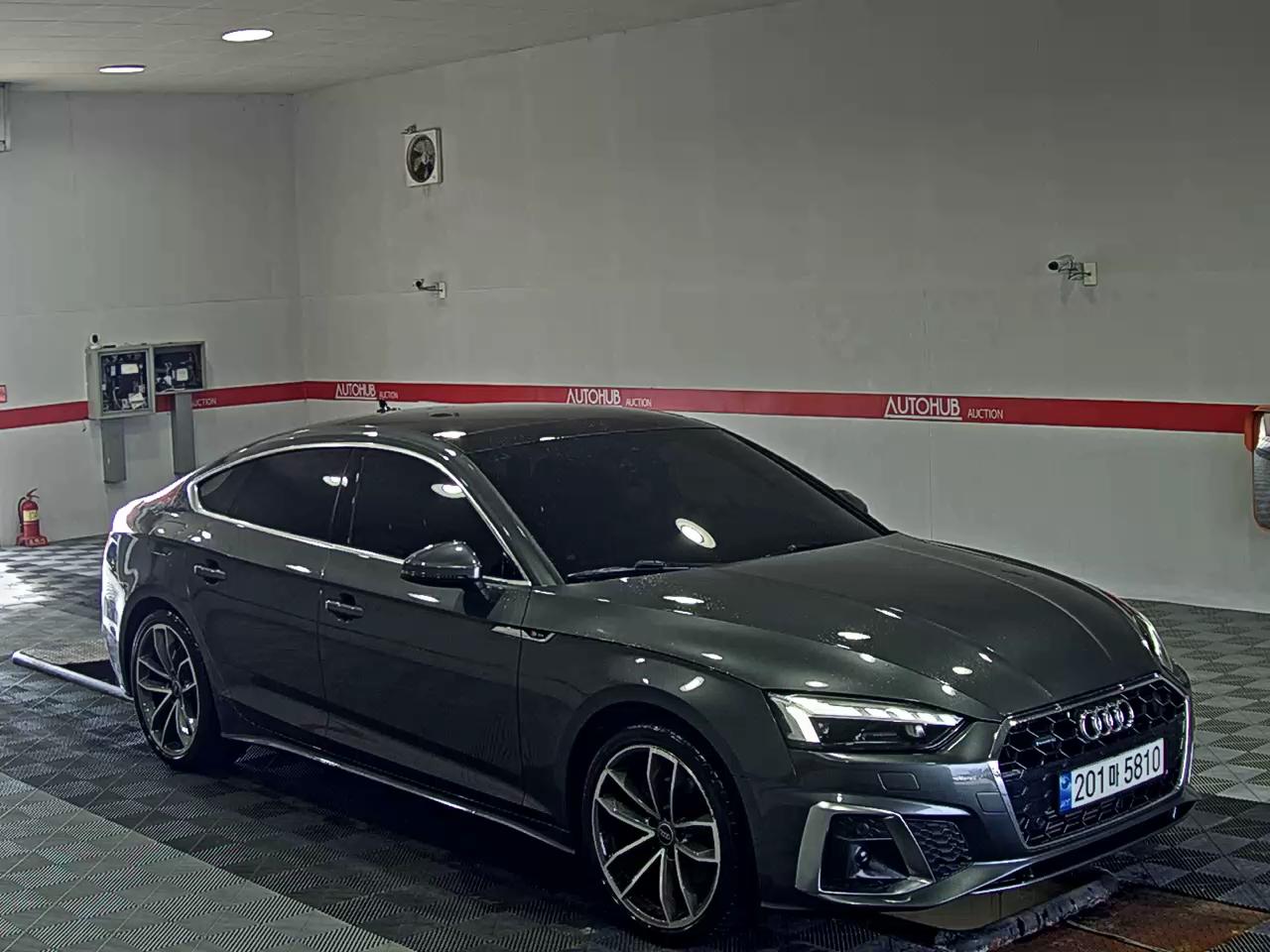 أودي إيه 5 (2Nd Gen) 40Tfsi كواترو Sportback بريميوم 2022 بريميوم