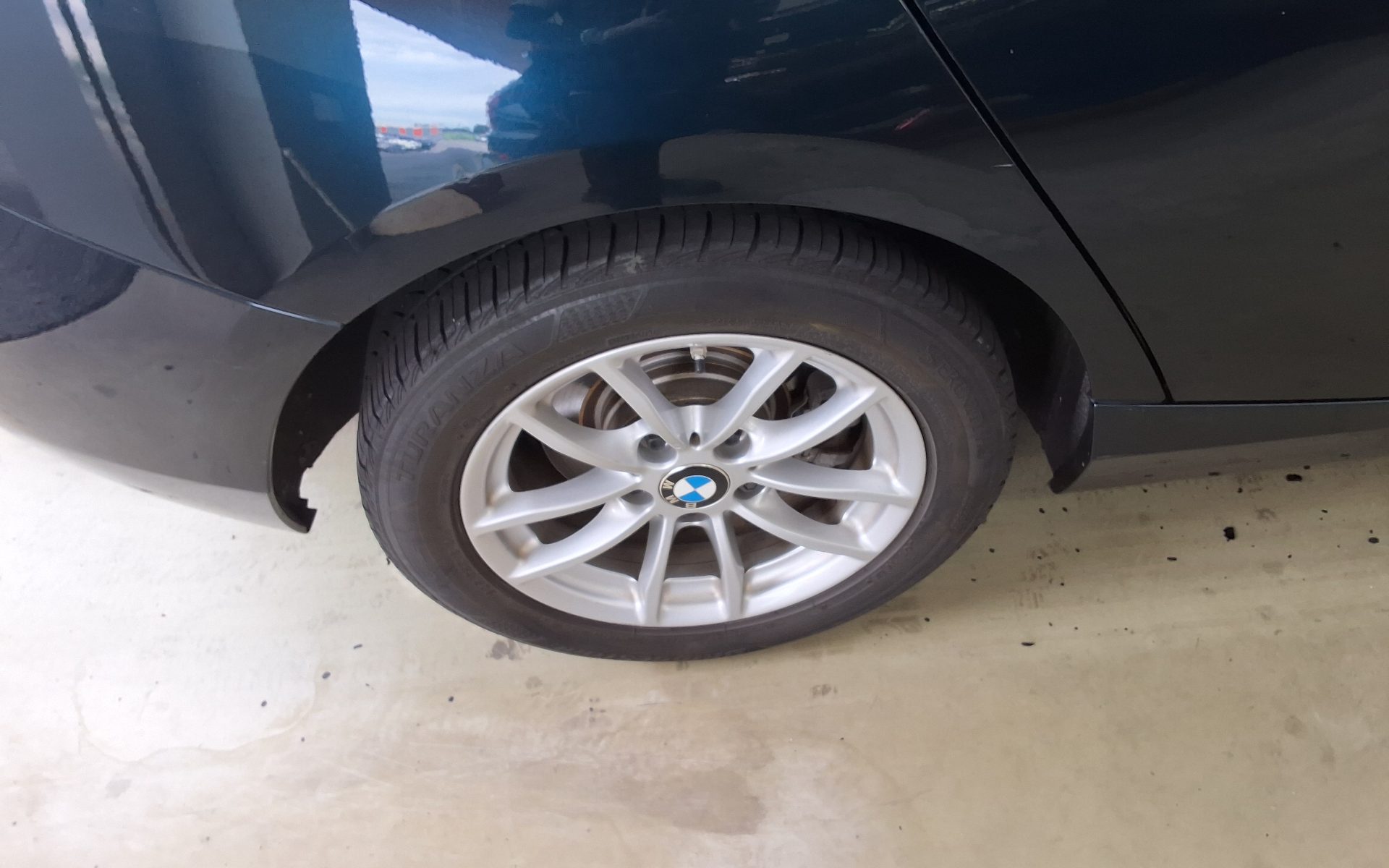 بي إم دبليو 1 Series (2Nd Gen) 5 أبواب 118D Joy 2017 118d