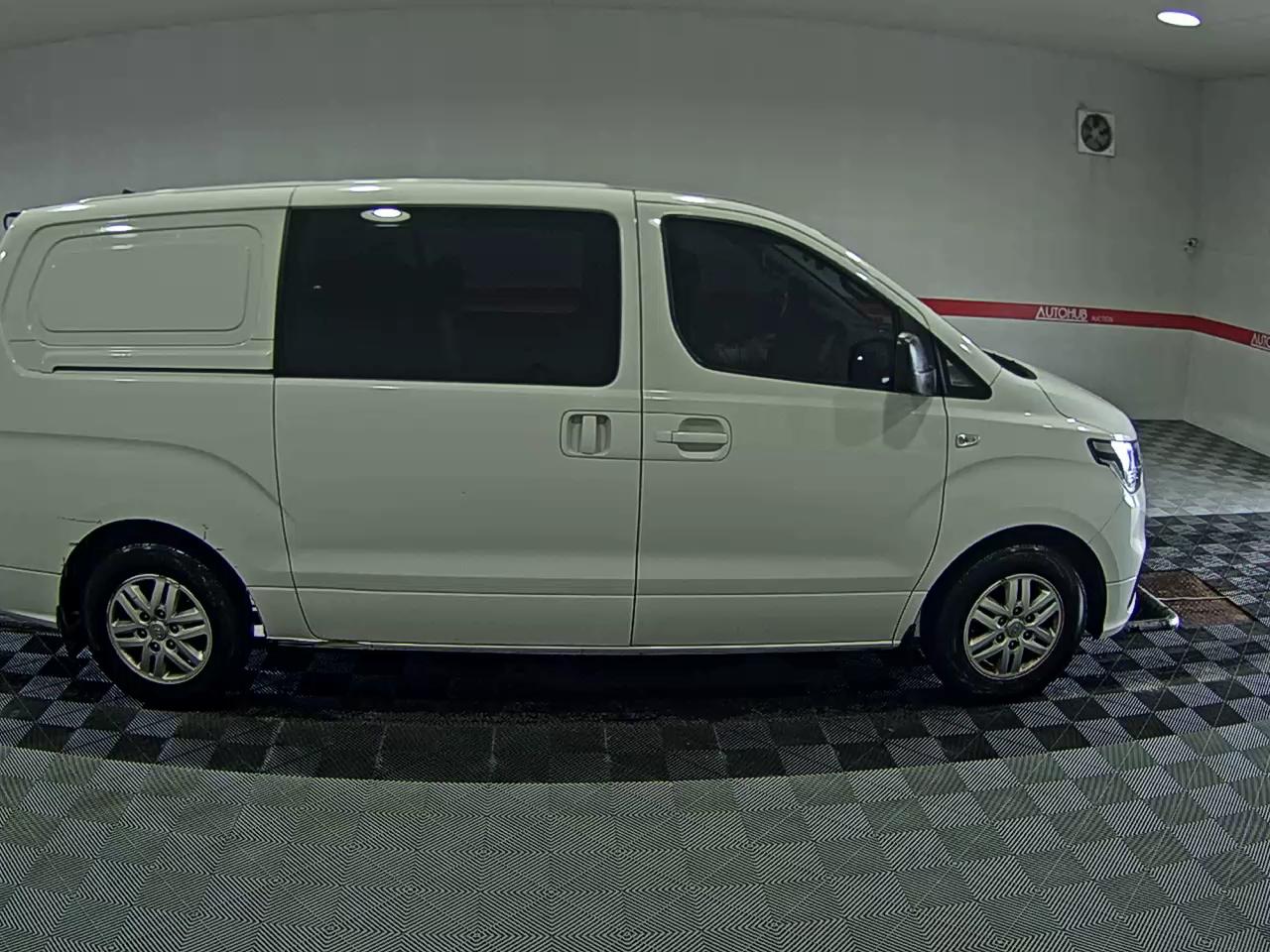 هيونداي الجديد جراند ستاركس 5 Seater ديزل فان سمارت 2019 VAN SMART