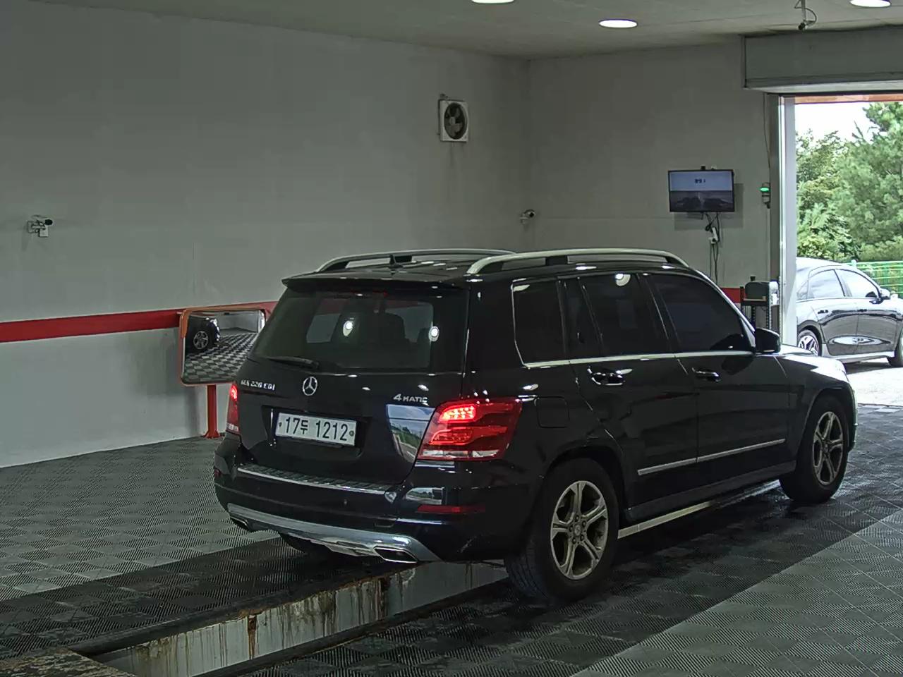 مرسيدس بنز Glk Class Glk220 Cdi فورماتيك 2014 4MATIC