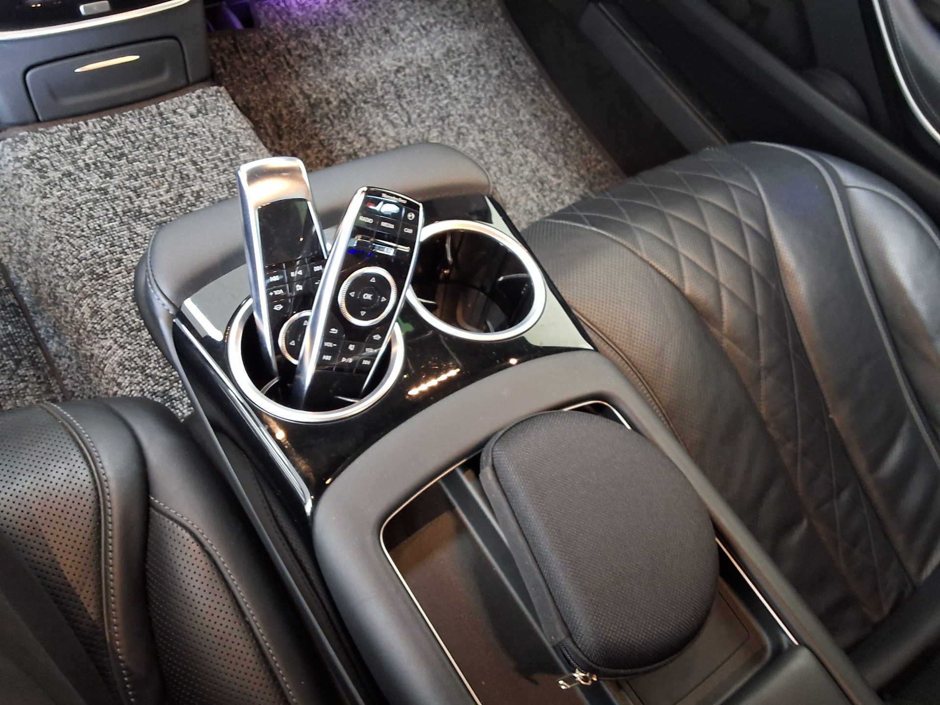 مرسيدس بنز S Class (6Th Gen) مايباخ S560 فورماتيك 2019 4MATIC