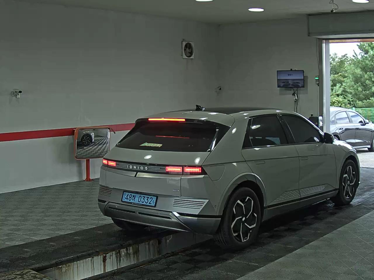 هيونداي أيونيك 2023 EV دفع رباعي طويل المدى PRESTIGE