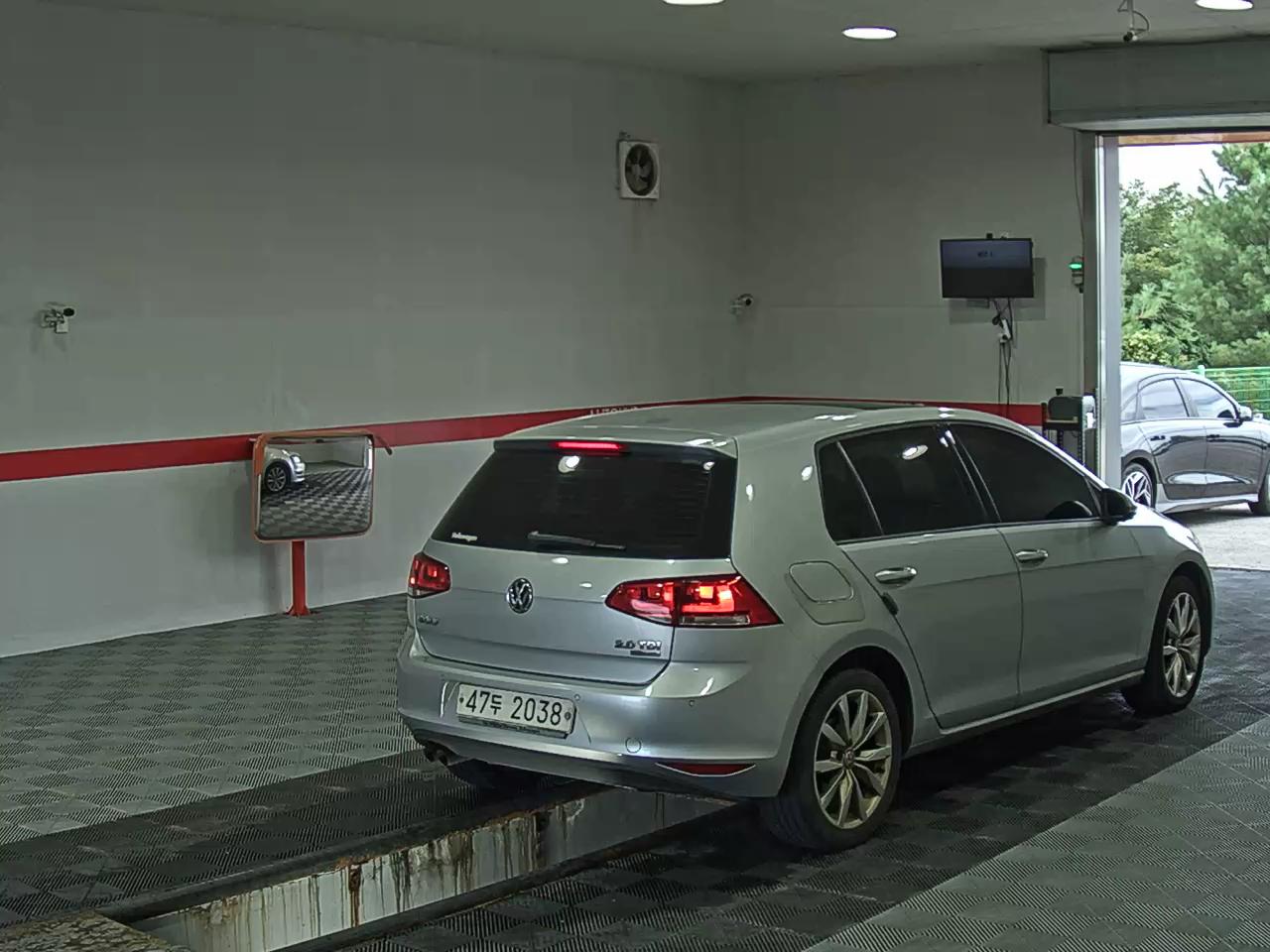 فولكس فاجن جولف (7Th Gen) 2.0 TDI 2014