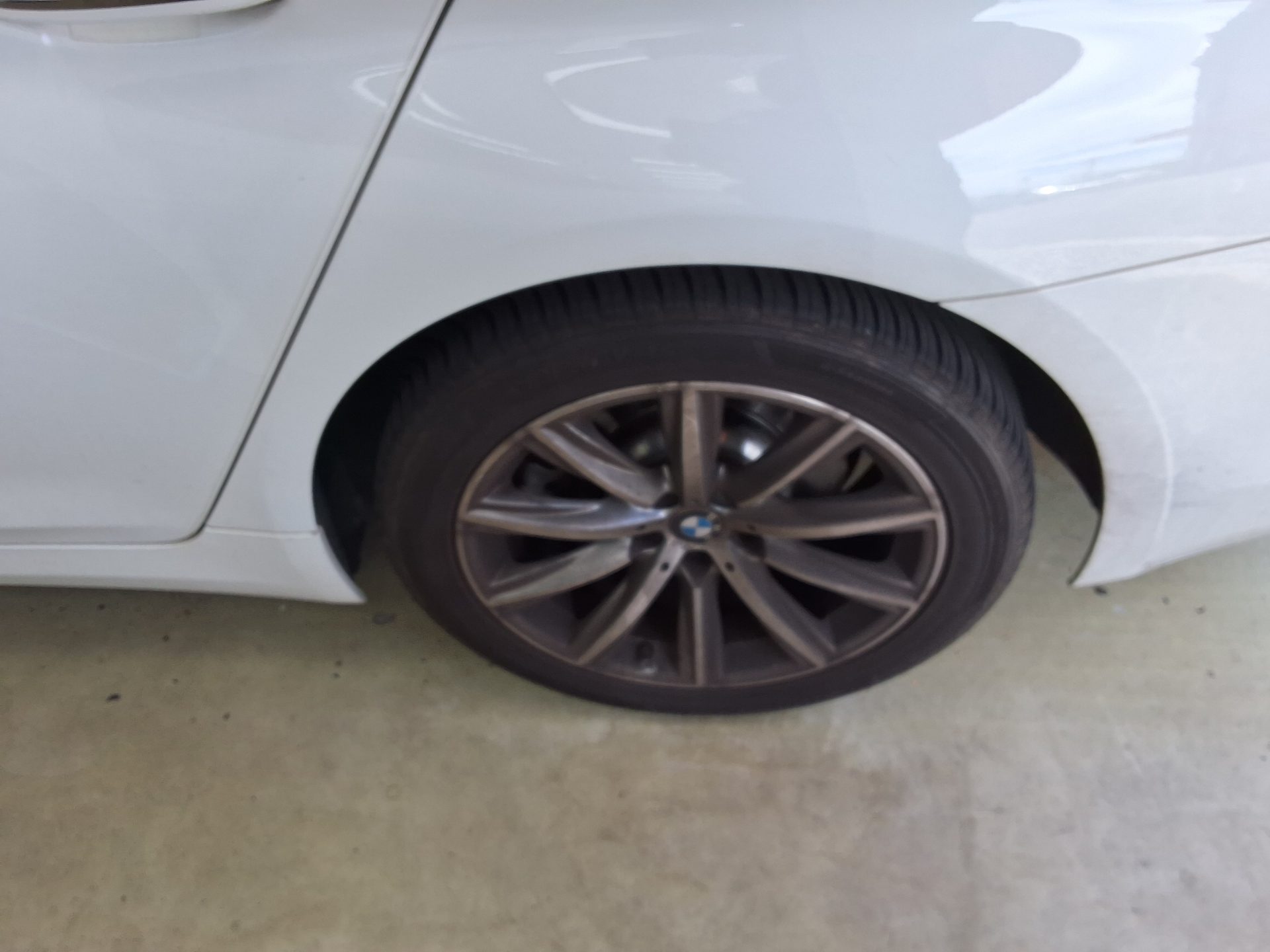 بي إم دبليو 5 Series (7Th Gen) 520I لكجري 2018 فاخر