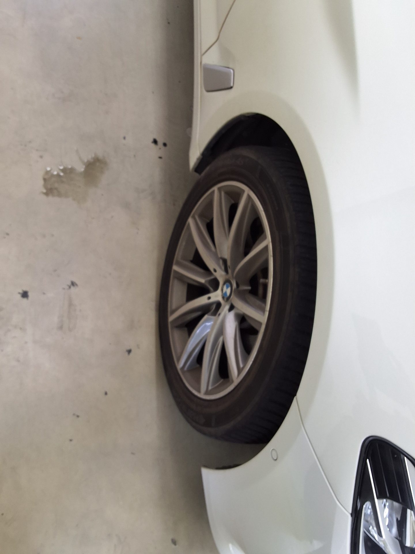 بي إم دبليو 5 Series (7Th Gen) 520I لكجري 2018 فاخر